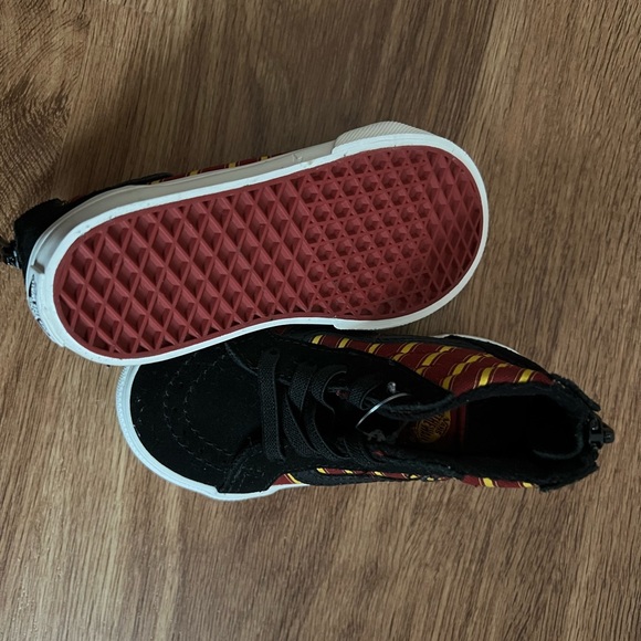 Vans Harry Potter High Tops Sz 6.5 toddler - Picture 4 of 4